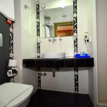 Hotel Istankoy 3*