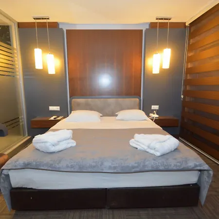 Hotel Istankoy 3*
